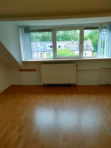 28m2 Zimmer zur Miete für 550€/Monat in Schaffelaarstraat, Breda