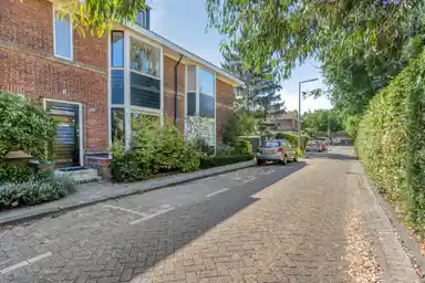 137μ² μονοκατοικία προς ενοικίαση για 4250€/μήνα σε Palmweg 6, Rotterdam