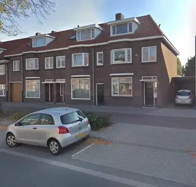 159m2 maison à louer pour 2075€/mois à Zeelsterstraat, Eindhoven