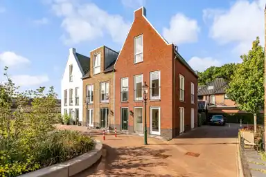 132m2 house to rent for 2550€/month in Keucheniushof 7, Huizen