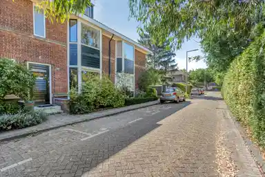 137μ² μονοκατοικία προς ενοικίαση για 4250€/μήνα σε Palmweg 6, Rotterdam
