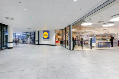 365m2 Appartement te huur voor 7000€/maand in Zuidplein 622, Rotterdam
