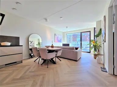 60m2 Appartement à louer pour 3000€/mois à Grasweg, Amsterdam