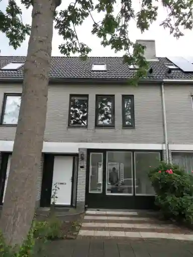 104m2 house to rent for 2500€/month in Ravensbos, Hoofddorp