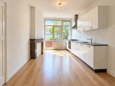68m2 apartment to rent for 1121€/month in Okkernootstraat, The Hague