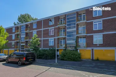 58m2 flat to rent for 713.02€/month in Corellistraat 100, Leiden