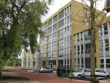 82m2 apartment to rent for 1228.07€/month in Azurietkade 66, Leiden