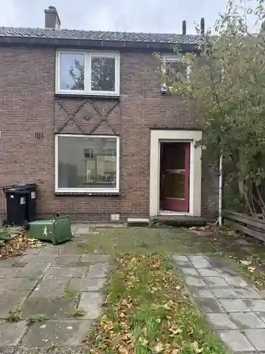 m2 house to rent for 611.31€/month in Prins Bernhardstraat 6, Hoofddorp