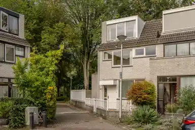 205m2 house to rent for 2950€/month in Hoogheemraadstraat 55, Wassenaar