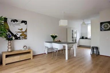 122μ² μονοκατοικία προς ενοικίαση για 1600€/μήνα σε Simone de Beauvoirstraat, Rotterdam