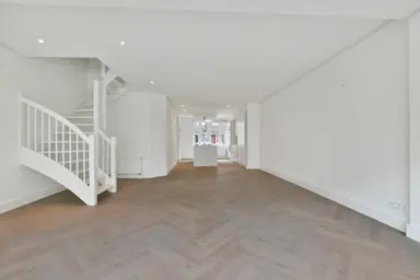 130m2 Appartement à louer pour 3875€/mois à Leiduinstraat, Amsterdam