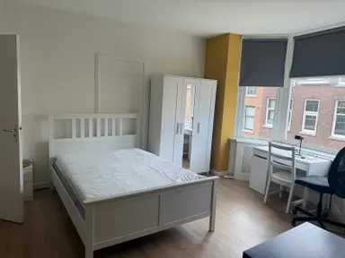 25m2 room to rent for 1000€/month in Willem van Hillegaersbergstraat, Rotterdam