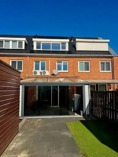 122μ² μονοκατοικία προς ενοικίαση για 2250€/μήνα σε Sliedrechtstraat, Rotterdam