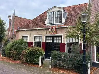 144m2 huis te huur voor 4250€/maand in Plein 12, Wassenaar