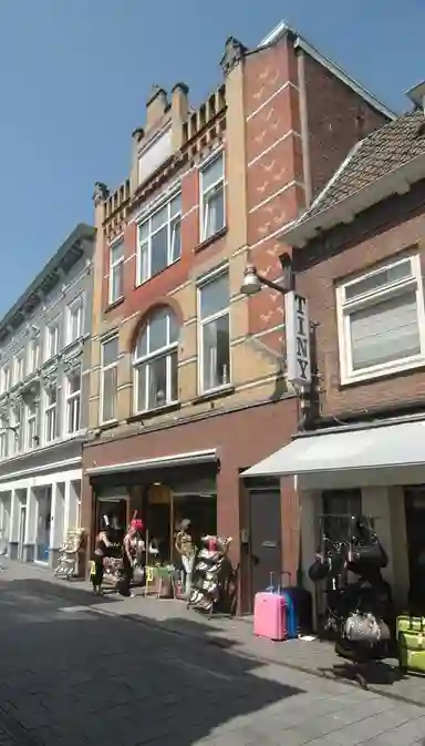 61m2 flat to rent for 1515€/month in Lange Brugstraat, Breda