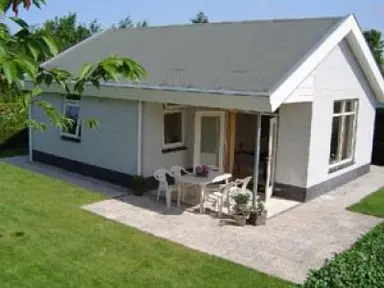 257m2 house to rent for 1599€/month in Duinweg, Noordwijk