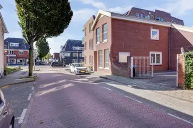 110m2 apartment to rent for 1650€/month in Lipperkerkstraat, Enschede