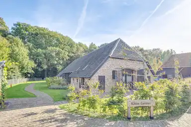 65m2 Appartement à louer pour 1750€/mois à Koesteeg, Dalfsen
