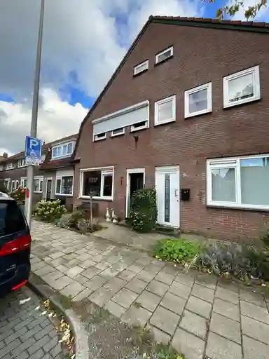 113m2 house to rent for 713.01€/month in Schouwinkstraat 44, Enschede