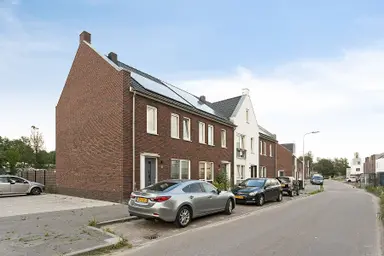 111m2 maison à louer pour 1365€/mois à Denverplein, Tilburg