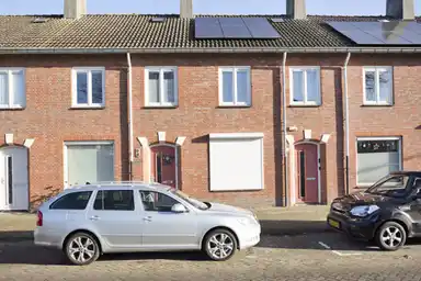 m2 Haus zur Miete für 932.93€/Monat in Palmstraat 68, Breda