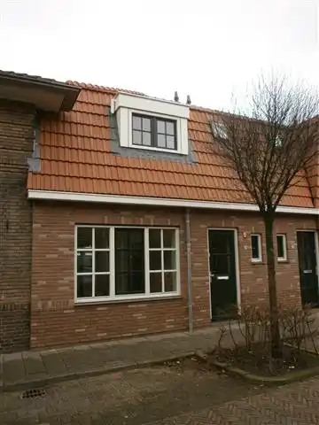m2 house to rent for 704.17€/month in Sumatrastraat 74, Zwolle