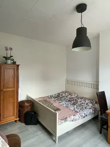 14m2 Chambre à louer pour 635€/mois à Prinsesseweg, Groningen