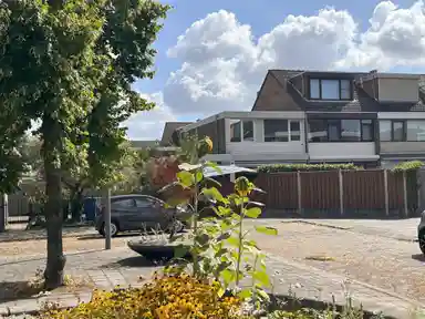 102m2 house to rent for 2080€/month in Smallandstraat, Pernis