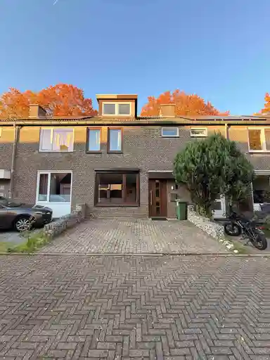 110m2 maison à louer pour 1750€/mois à Cruyshaag, Maastricht