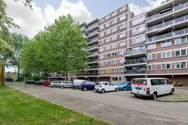 106m2 Appartement à louer pour 1061€/mois à Prattenburg 46, Haarlem