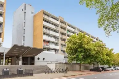 90m2 flat to rent for 865€/month in Herculeshof 32, Maastricht