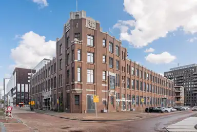 147m2 apartment to rent for 2875€/month in Lloydstraat 41A, Rotterdam