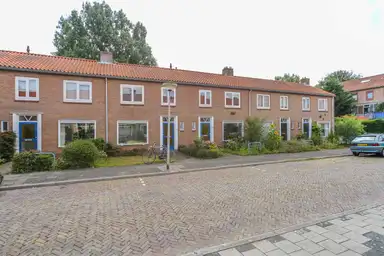 52m2 house to rent for 764.14€/month in Van Tienhovenstraat 17, Delft